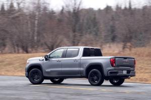 GMC Sierra Elevation Crew Cab 2018 года 
